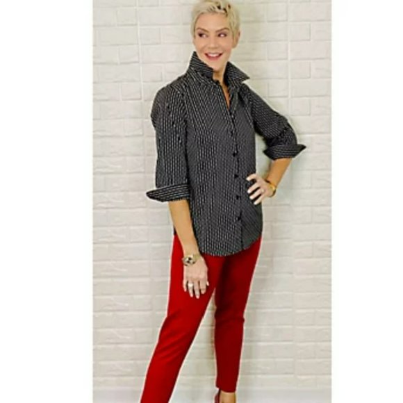 Joan Rivers Tops - Joan Rivers 3/4 Sleeve Connect The Dots Striped Shirt NEW Black S